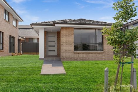 34 Stratton Rd, Oran Park, NSW 2570