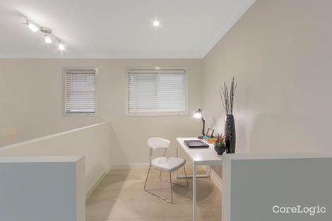Property photo of 21 Grattan Terrace Wynnum QLD 4178