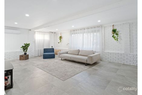 Property photo of 28 Ferguson Avenue Labrador QLD 4215