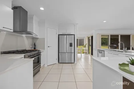 Property photo of 11 Gidran Close Durack QLD 4077