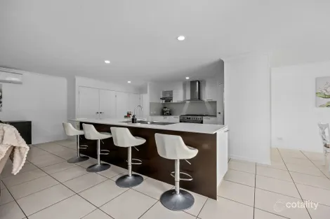 Property photo of 11 Gidran Close Durack QLD 4077