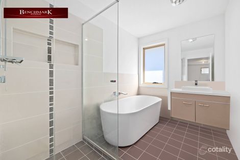 Property photo of 51 Horizon Circuit Moorebank NSW 2170