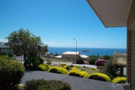 Property photo of 33 Southern Right Crescent Encounter Bay SA 5211