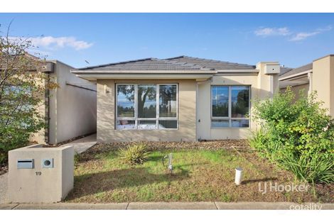 19 Chessington Dr, Williams Landing, VIC 3027