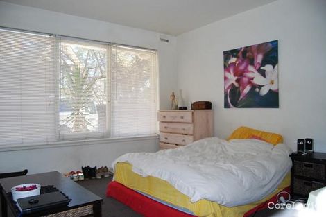 Property photo of 4/55 Jackson Street St Kilda VIC 3182