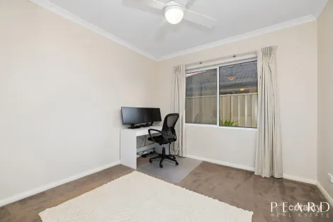 Property photo of 5 Greco Lane Caversham WA 6055