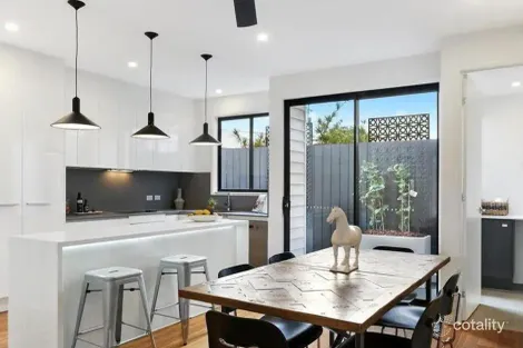 Property photo of 9 Mearns Street Fairfield QLD 4103