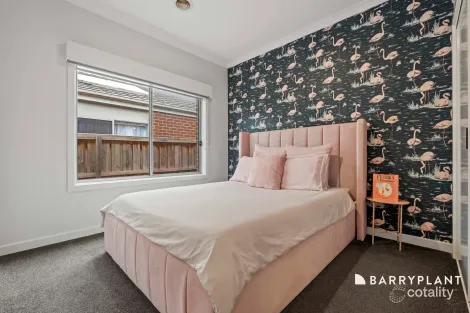 Property photo of 40 Dunraven Crescent Doreen VIC 3754