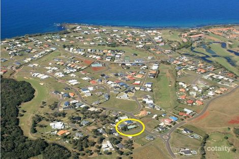 Property photo of 2 Raewood Close Coral Cove QLD 4670