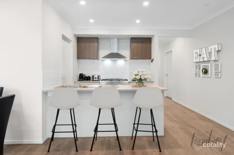 Property photo of 13 Butter Way Donnybrook VIC 3064