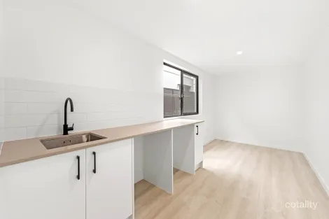 Property photo of 24 T E Peters Drive Broadbeach Waters QLD 4218