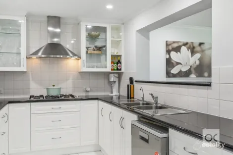 Property photo of 10 Currawong Crescent Modbury Heights SA 5092