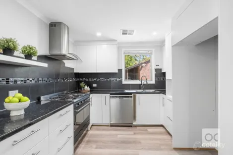 Property photo of 30 Fairview Grove Hackham West SA 5163
