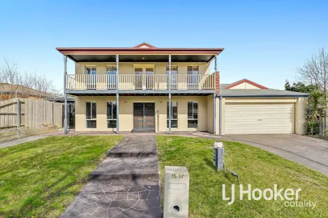 15-17 Domain Dr, Berwick, VIC 3806