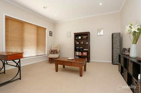 Property photo of 12 Viola Avenue Point Cook VIC 3030