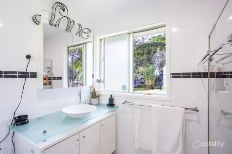 Property photo of 9 Peace Parade Pindimar NSW 2324