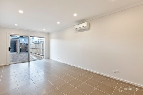 Property photo of 14 Courthouse Walk Doreen VIC 3754