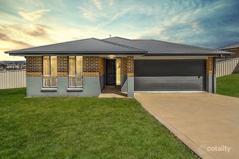 Property photo of 39 Sullivan Circuit Orange NSW 2800