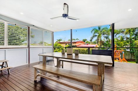 Property photo of 10 Horder Avenue Labrador QLD 4215