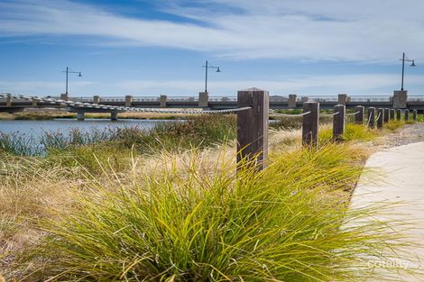 170 Waterhaven Bvd, Point Cook, VIC 3030