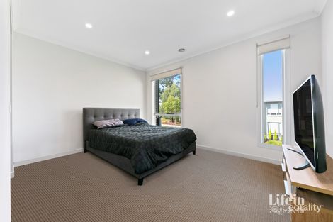 Property photo of 92 Camera Walk Coburg North VIC 3058