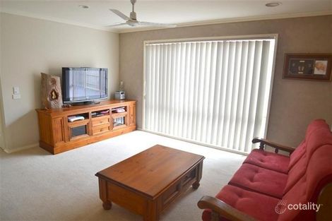 Property photo of 12 Kimbarra Drive Berwick VIC 3806