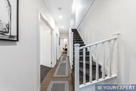 Property photo of 1/175 Rosebank Drive Cranbourne North VIC 3977