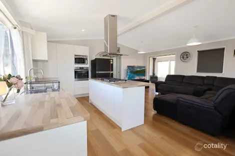 Property photo of 540 Sandy Creek Road McCullys Gap NSW 2333