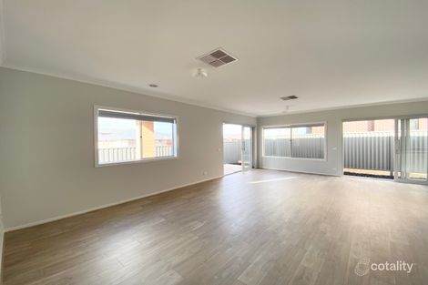 Property photo of 37 Lightsview Boulevard Rockbank VIC 3335