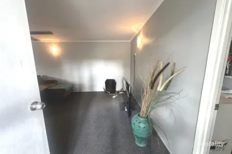 Property photo of 21 Donovan Crescent Dysart QLD 4745