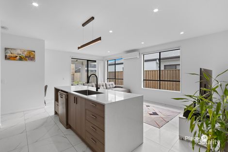 Property photo of 26 Ambrose Street Chambers Flat QLD 4133