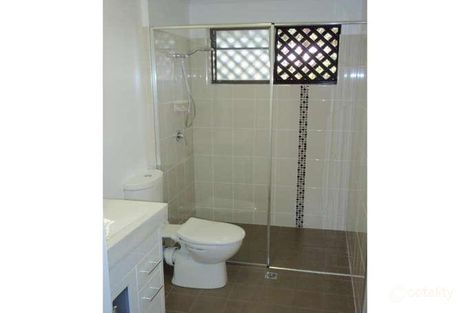 Property photo of 2/133 Central Avenue Indooroopilly QLD 4068