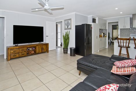 Property photo of 10 Berri Place Helensvale QLD 4212