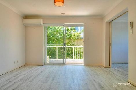 Property photo of 19/25-27 Darrambal Street Surfers Paradise QLD 4217