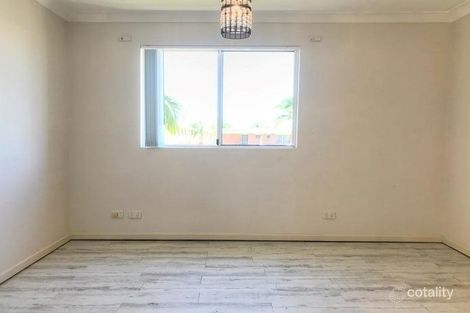 Property photo of 19/25-27 Darrambal Street Surfers Paradise QLD 4217