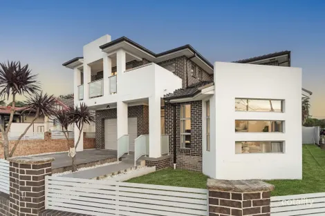 22 Rhodes Ave, Guildford, NSW 2161