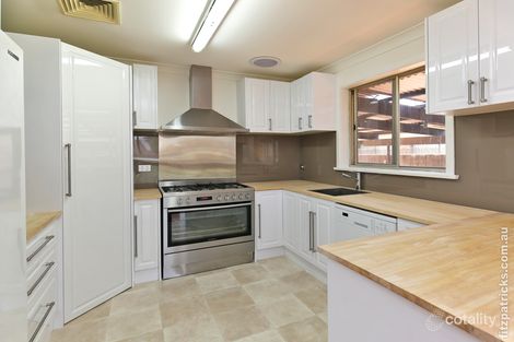 Property photo of 6 Huron Crescent Lake Albert NSW 2650