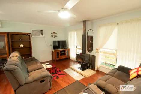 Property photo of 25 Caleys Court Lockrose QLD 4342
