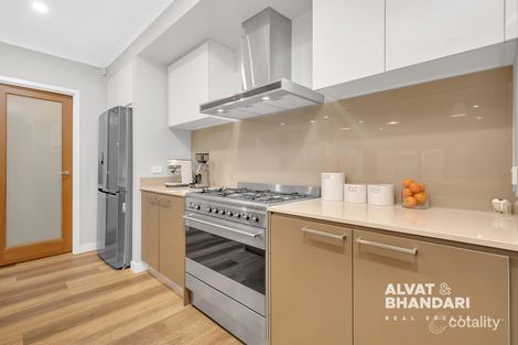 Property photo of 18 Falkland Road Craigieburn VIC 3064