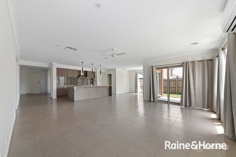 Property photo of 37 Bazadaise Drive Clyde North VIC 3978