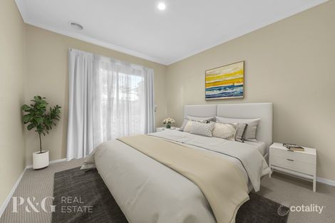 Property photo of 37 Masterton Place Cranbourne East VIC 3977