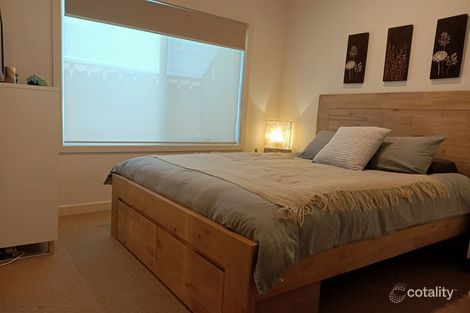 Property photo of 4/5 Dumbarton Street Reservoir VIC 3073