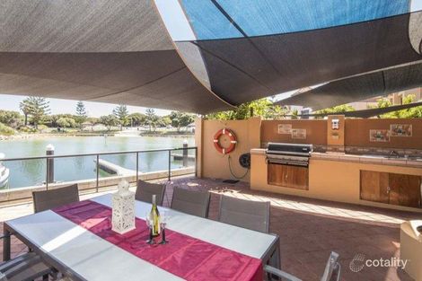 Property photo of 7/8 Keys Close Mindarie WA 6030