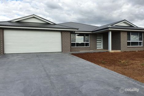 Property photo of 23 Tuscany Boulevard North Tamworth NSW 2340