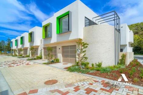 16 Adelaide Cres, Middleton Beach, WA 6330