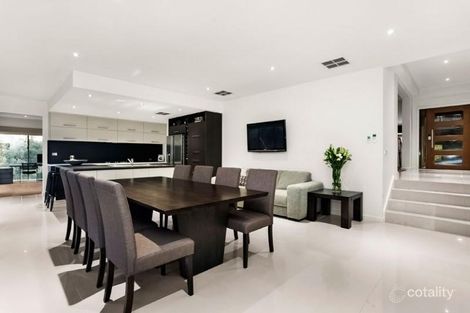 Property photo of 30 Candlebark Circuit Lilydale VIC 3140