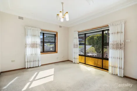 Property photo of 61 Robertson Street Port Kembla NSW 2505