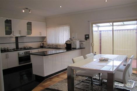 Property photo of 2/133 The Boulevard Thomastown VIC 3074
