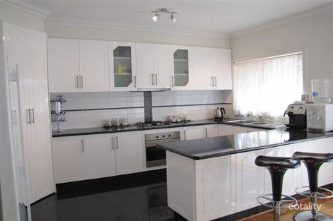 Property photo of 2/133 The Boulevard Thomastown VIC 3074