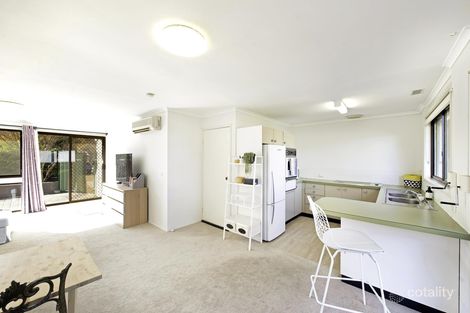 Property photo of 16 Warring Place Giralang ACT 2617